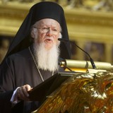 Патриарх Варфоломей призвал Православные Церкви обсудить вопрос причастия мирян