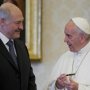 Президент Беларуси заявил, что визит папы римского возможен лишь с согласия Православной церкви