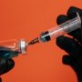 Безопасность вакцины от COVID-19 пока никто не сможет гарантировать 